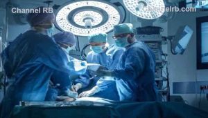 Read more about the article ഓപ്പറേഷന്‍ തീയറ്ററില്‍ ഹിജാബ് വേണ്ട; മെഡിക്കല്‍ വിദ്യാര്‍ത്ഥികളുടെ ആവശ്യത്തെ തളളി ഐ.എം.എ