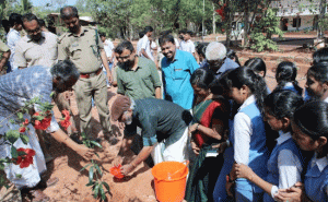 Read more about the article ജില്ലയില്‍ നാട്ടു മാവും തണലും പദ്ധതി നടപ്പിലാകുന്നു; എം.രാജഗോപാലന്‍ എം.എല്‍.എ ഉദ്ഘാടനം ചെയ്തു