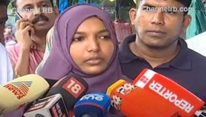 Read more about the article വയറ്റിൽ കത്രിക കുടുങ്ങിയ ഹർഷിനയുടെ സമരം വിജയിച്ചു; തെളിവില്ലെന്ന് പോലും പറഞ്ഞു, അത് തെളിഞ്ഞല്ലോ