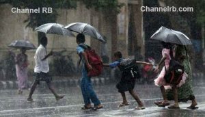Read more about the article സംസ്ഥാനത്ത് അതിശക്തമായ മഴ; കണ്ണൂരും കാസർകോട്ടും ഓറഞ്ച് അലർട്ട്, കാലവർഷ കാറ്റ് ശക്തി പ്രാപിക്കാൻ സാധ്യതയുണ്ട്