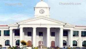 Read more about the article സംസ്ഥാന സർക്കാർ ജീവനക്കാർ ട്യൂഷനെടുക്കുന്നതും കോച്ചിങ് സെന്‍റർ നടത്തുന്നതും വിലക്കി; സർവീസ് റൂൾ ഭേദഗതി