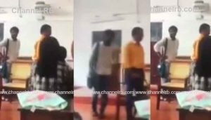 Read more about the article നാണക്കേടിത്; കാഴ്‌ച പരിമിതിയുള്ള അധ്യാപകനെ അപമാനിച്ചു, കെ.എസ്‌.യു നേതാവ് ഉൾപ്പെടെ വിദ്യാർത്ഥികൾക്ക് സസ്‌പെന്‍ഷന്‍