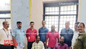 Read more about the article വിജിലൻസിൻ്റെ പിടിയിലായ പുരസ്‌കാര ജേതാവായ വില്ലേജ് ഓഫീസറും അസിസ്റ്റണ്ടും റിമാണ്ടിൽ; കൈക്കൂലി വാങ്ങുന്നതിനിടെ ആണ് പിടിയിലായത്