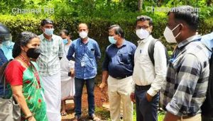 Read more about the article നിപ വൈറസിൻ്റെ ഉറവിടം കണ്ടെത്താൻ കേന്ദ്ര സംഘം; മരിച്ചയാളുടെ വീട് സന്ദർശിച്ചു, തോട്ടത്തിലെ ഫലവ്യക്ഷങ്ങൾ ഉൾപ്പെടെ സംഘം പരിശോധിച്ചു