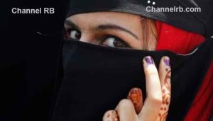 Read more about the article പുരികം ഷേപ്പ് ചെയ്‌തത് ഭര്‍ത്താവിന് ഇഷ്ടമായില്ല; വീഡിയോ കോളിലുടെ യുവതിയെ മുത്തലാഖ് ചൊല്ലിയതായി പരാതി; പോലീസ് അന്വേഷണം തുടങ്ങി