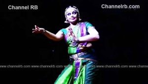 Read more about the article ശോഭനയുടെ നൃത്ത രാവിലലിഞ്ഞ് ബേക്കല്‍; ബുധനാഴ്‌ച ഓള്‍ഡ് ഈസ് ഗോള്‍ഡ്, സംസ്‌കാരിക സദസില്‍ കവി സി.എം വിനയചന്ദ്രന്‍ മുഖ്യപ്രഭാഷണം നടത്തി