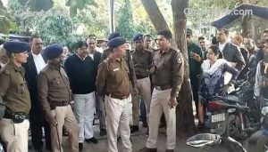 Read more about the article കുപ്രസിദ്ധ കുറ്റവാളിയെ കോടതി വളപ്പിൽ വെടിവച്ചു കൊന്നു; അക്രമികൾ ആറ് തവണ വെടിയുതിർത്തു എന്നാണ് റിപ്പോർട്ട്