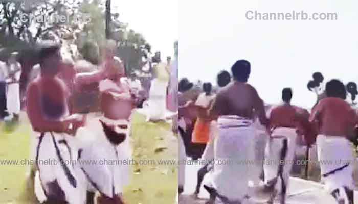 You are currently viewing ശ്ലോകം ചൊല്ലുന്നതിൽ തർക്കം; കാഞ്ചീപുരത്ത് ബ്രാഹ്മണ വിഭാ​ഗങ്ങൾ തമ്മിൽ കയ്യാങ്കളിയും അടിയും