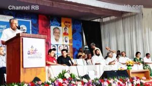 Read more about the article മദ്യത്തിലും മയക്ക് മരുന്നിലും കുഞ്ഞുങ്ങൾ അകപ്പെടാതെ നോക്കണം, അതിനെതിരായ പ്രചാരണം കൂടിയാക്കണം കല; കലോത്സവ വേദിയിൽ മുഖ്യമന്ത്രി