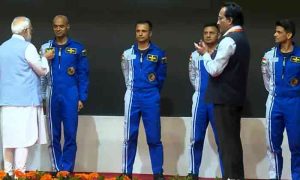 Read more about the article പാലക്കാട് നെന്മാറ സ്വദേശി പ്രശാന്ത് ബാലകൃഷ്ണന്‍ നായര്‍, ഗഗന്‍യാന്‍ ദൗത്യ സംഘത്തലവൻ; യാത്രികരുടെ പേരുകള്‍ പ്രധാനമന്ത്രി നരേന്ദ്രമോദി പ്രഖ്യാപിച്ചു; മറ്റു അംഗങ്ങൾ ഇവരാണ്..