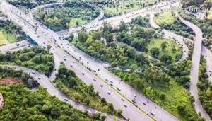 Read more about the article ചെന്നൈ- ബെംഗളൂരു എക്സ്പ്രസ്‌വേ ഡിസംബറിൽ തുറക്കും, ദൂരം രണ്ട് മണിക്കൂറായി ചുരുങ്ങും; നിതിൻ ഗഡ്‌കരി