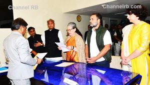 Read more about the article സോണിയാ ഗാന്ധി നാമനിർദേശ പത്രിക സമർപ്പിച്ചു; രാജ്യസഭാ തെരഞ്ഞെടുപ്പിന് ഉള്ള നാല് സ്ഥാനാർത്ഥികളെ കോൺഗ്രസ് പ്രഖ്യാപിച്ചു