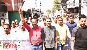 Read more about the article സംസ്ഥാനത്ത് കടയടപ്പ് സമരം പൂര്‍ണ്ണം; കാസര്‍കോട് ജില്ലയിലും വ്യാപാരികള്‍ പ്രകടനം നടത്തി, ചെറുതും വലുതുമായ കടകൾ അടഞ്ഞു