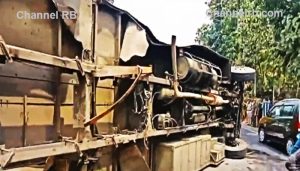 Read more about the article കാറുമായി കൂട്ടിയിടിച്ച് കെ.എസ്.ആർ.ടി.സി ബസ് മറിഞ്ഞു; നിരവധി പേർക്ക് പരിക്ക്