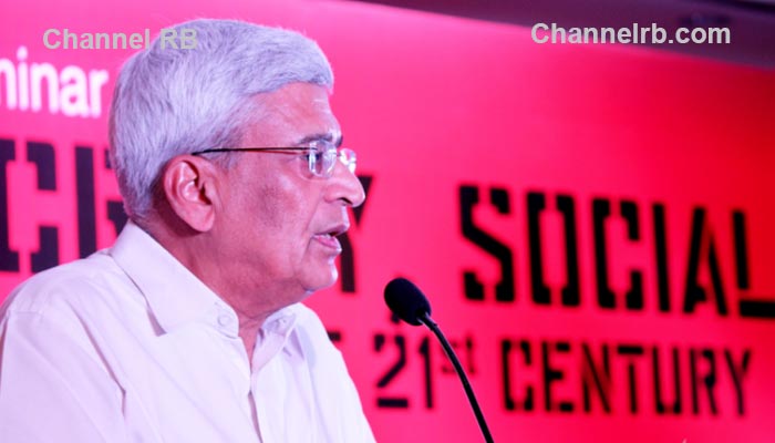 You are currently viewing ബി.ജെ.പിയുടെ ചങ്ങാത്തം രാജ്യത്തെ വലിയ കോർപ്പറേറ്റുകളുടെ കൂടെ; ഭരണഘടന മൂല്യങ്ങളെല്ലാം തകർക്കുന്നു എന്ന് പ്രകാശ് കാരാട്ട്