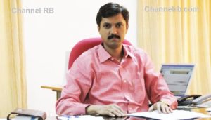 Read more about the article ഇരട്ടവോട്ടിലും ആള്‍മാറാട്ടത്തിലും ആശങ്ക വേണ്ട; ഓരോ ബൂത്തിലും കണ്‍തുറന്ന് എ.എസ്.ഡി ആപ്പുണ്ട്, വോട്ടര്‍മാരെ ആപ്പ് വഴി നിരീക്ഷിക്കുമെന്ന് മുഖ്യ തിരഞ്ഞെടുപ്പ് ഓഫീസര്‍