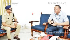 Read more about the article കാസർകോട് ലോക്‌സഭാ മണ്ഡലം പോലീസ് ഒബ്‌സർവർ സന്തോഷ് സിംഗ് ഗൗർ എത്തി; ജില്ലാ പോലീസ് മേധാവി പി.ബിജോയി കൂടിക്കാഴ്‌ച നടത്തി