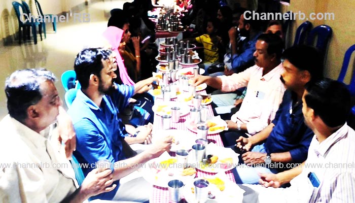 You are currently viewing തൃക്കരിപ്പൂരിൽ ഹരിത കർമ്മസേന എം.സി.എഫിൽ ഇഫ്‌താർ വിരുന്ന് സംഘടിപ്പിച്ചു