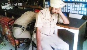 Read more about the article പൊലീസ് സ്റ്റേഷനിലെ എ.സി മുറിയിൽ രാത്രി കിടന്നുറങ്ങുന്ന ഉദ്യോഗസ്ഥർക്ക് മുന്നറിയിപ്പ്; സർക്കുലറിന് എതിരെ ഉദ്യോഗസ്ഥ രോഷം