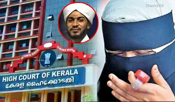 You are currently viewing ഹൈക്കോടതിയില്‍ പൂര്‍ണ വിശ്വാസം; വിചാരണ കോടതി വിധിക്കെതിരെ അപ്പീല്‍ നല്‍കുമെന്ന് റിയാസ് മൗലവിയുടെ ഭാര്യ; പ്രോസിക്യൂട്ടറായിരുന്ന അഡ്വ.ടി.ഷാജിത്ത്..