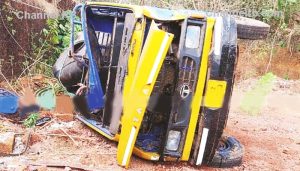 Read more about the article കുടിവെള്ള വിതരണത്തിന് എത്തിയ ടെമ്പോ നിയന്ത്രണം വിട്ട് മറിഞ്ഞു; പോലീസ് അന്വേഷണം ആരംഭിച്ചു