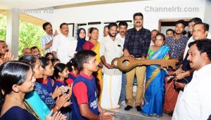 Read more about the article എൻ.എസ്.എസ് വിദ്യാർത്ഥികളുടെ ശ്രമഫലം; മനുവിനും അമ്മൂമ്മക്കും അന്തിയുറങ്ങാൻ സ്നേഹവീട് യാഥാത്ഥ്യമായി