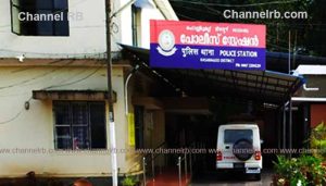 Read more about the article ആത്മീയ വലയത്തിൽ ഒരു കുടുംബം; മുസ്ലിം ജമാഅത്ത് അടക്കമുള്ള മധ്യവർത്തികളുടെ മോചന ശ്രമങ്ങൾ പരാജയപ്പെട്ടു, വ്യാജ സിദ്ധന് വേണ്ടി കുടുംബനാഥൻ്റെ സഹോദരന് ഗുണ്ടയുടെ ഭീഷണി, ഹൊസ്ദുർഗ് പോലീസും അന്വേഷണം തുടങ്ങി