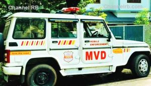 Read more about the article വളർത്തു നായയെ സ്റ്റിയറിംഗിൽ ഇരുത്തി കാറോടിച്ച പള്ളി വികാരിക്ക് എതിരെ കേസെടുത്തു