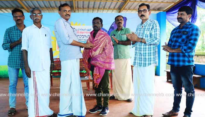 You are currently viewing ശതാബ്‌ദി ആഘോഷ വായന വസന്തം; പുല്ലൂർ ഗവൺമെണ്ട് യു.പി സ്‌കൂളിൽ സംഘടിപ്പിച്ചു