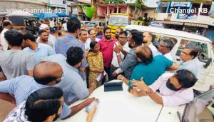 Read more about the article കേരള വ്യാപാരി വ്യവസായി ഏകോപന സമിതി നായന്മാർമൂല യൂണിറ്റ് പ്രവർത്തകരുടെ ഇടപെടൽ ഫലം കണ്ടു; എ.ഡി.എമ്മും സ്‌പെഷ്യൽ ഡെപ്പ്യൂട്ടി കലക്ടറും സ്ഥലം സന്ദർശിച്ചു