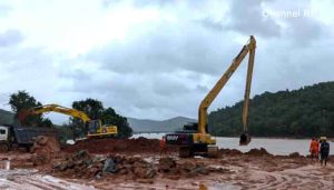 Read more about the article തെരച്ചിൽ അവസാനിപ്പിക്കരുത്; ഡ്രഡ്ജിങ് യന്ത്രം തൃശൂരിൽ നിന്ന് എത്തിക്കാം; തുടർനടപടികൾ അറിയാം..