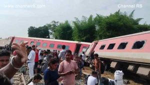 Read more about the article എക്‌സ്പ്രസ് ട്രെയിന്‍ പാളം തെറ്റി വൻ അപകടം; നാല് മരണം, നിരവധി പേര്‍ക്ക് പരിക്ക്
