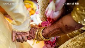 Read more about the article വിവാഹത്തിന് ദിവസങ്ങൾ ബാക്കി; വധുവിൻ്റെ അമ്മയെയുംകൂട്ടി വരൻ്റെ അച്ഛൻ ഒളിച്ചോടി; പോലീസിൽ പരാതി