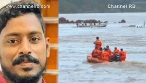 Read more about the article ചില ലോഹഭാഗങ്ങളും കയർ കഷ്ണവും കണ്ടെത്തി; പുഴയിലെ മണ്ണ് നീക്കാൻ 50 ലക്ഷം മുടക്കി ഡ്രഡ്ജർ എത്തിക്കുന്നു; ഷിരൂരിൽ വീണ്ടും ഭരണകൂടം ഒന്നിക്കുന്നു