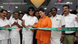 Read more about the article ബോബി ചെമ്മണൂര്‍ ഇന്റർനാഷണൽ ജ്വല്ലേഴ്‌സിൻ്റെ ആലക്കോട് ഷോറൂം ഉദ്ഘാടനം ചെയ്തു