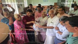 Read more about the article കമ്മാടി ഏകാധ്യാപക വിദ്യാലയത്തിലെ പുനരധിവാസ ക്യാമ്പ് എം.എല്‍.എയും ജില്ലാ കളക്ടറും സന്ദര്‍ശിച്ചു