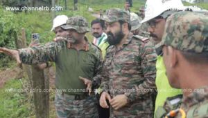 Read more about the article ആദ്യസഹായം മൂന്ന് കോടി നൽകും; തകർന്ന എൽ.പി സ്‌കൂളിൻ്റെ പുനരുദ്ധാരണം ഏറ്റെടുക്കും; വയനാട് ദുരന്ത മേഖല സന്ദർശിച്ച് ലെഫ്റ്റനന്റ് കേണല്‍ മോഹന്‍ലാല്‍