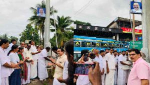 Read more about the article മിനി ഹൈമാഷ് ലൈറ്റ് ശ്രീരാജ് മോഹൻ ഉണ്ണിത്താൻ എം.പി സ്വിച്ച് ഓൻ കർമ്മം നടത്തി