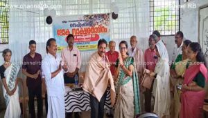 Read more about the article സാക്ഷരതാ സാമൂഹ്യ പ്രവർത്തന രംഗത്ത് പ്രവർത്തിച്ച റിട്ടേർഡ് ഹെഡ്മാസ്റ്റർ സി.പി വി.വിനോദ് കുമാറിനെ ആദരിച്ചു