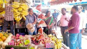 Read more about the article ഓണവിപണി, വിലക്കയറ്റം നിയന്ത്രിക്കാൻ കടകളിൽ പരിശോധന; 15 കടകളിൽ ക്രമക്കേട് കണ്ടെത്തി