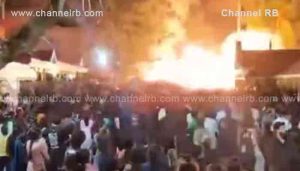 Read more about the article രാത്രി നാടിനെ ഞെട്ടിച്ച അപകടം; നീലേശ്വരത്ത് ക്ഷേത്രത്തിൽ കളിയാട്ടത്തിനിടെ വെടിമരുന്ന് ശാലയ്ക്ക് തീപിടിച്ചു; നൂറിലേറെ പേർക്ക് പൊള്ളലേറ്റു