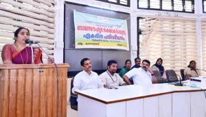 Read more about the article രക്ഷിതാക്കള്‍ കുഞ്ഞുങ്ങളെ ചേര്‍ത്ത് പിടിച്ച് കുടുംബ ബന്ധങ്ങള്‍ ഊട്ടിയുറപ്പിക്കണം; ജില്ലാ പഞ്ചായത്ത് പ്രസിഡന്റ്