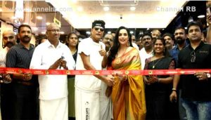 Read more about the article ബോബി ചെമ്മണൂര്‍ ഇന്റര്‍നാഷണല്‍ ജ്വല്ലേഴ്‌സിൻ്റെ പുതിയ ഷോറൂം തൃപ്രയാറില്‍ പ്രവര്‍ത്തനമാരംഭിച്ചു