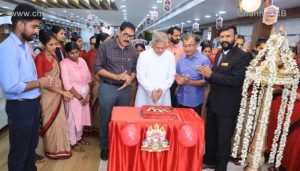 Read more about the article ക്രിസ്തുമസ് ന്യൂ ഇയർ ആഘോഷം; കാഞ്ഞങ്ങാട് ഇമ്മാനുവൽ സിൽക്സിൽ ജിംഗിൾ ബെൽസിന് തുടക്കം കുറിച്ചു