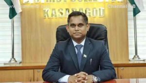 Read more about the article തെരഞ്ഞെടുപ്പിൽ ഏറ്റവും മികച്ച പ്രവർത്തനം നടത്തി; കാസർകോട് ജില്ലാ കളക്ടർക്ക് മികച്ച ജില്ലാ വരണാധികാരികൾക്കുള്ള ബഹുമതി