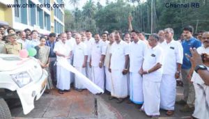 Read more about the article വനാതിർത്തിയിൽ ജനങ്ങൾക്ക് ഭയം കൂടാതെ ജീവിക്കാനുള്ള സാഹചര്യമൊരുക്കും; മന്ത്രി എ.കെ ശശീന്ദ്രൻ; കാസർഗോഡ് വനംവകുപ്പിന് അനുവദിച്ച വാഹനങ്ങൾ ഫ്ലാഗ് ഓഫ് ചെയ്തു