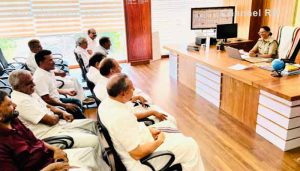 Read more about the article മീപ്പുഗിരിയിൽ യുവാവിന് കുത്തേറ്റ സംഭവം; ഗൗരവത്തിൽ കാണണമെന്ന് ആവശ്യം; മുസ്‌ലിം ലീഗ് നേതാക്കൾ ജില്ലാ പോലീസ് മേധാവിയെ കണ്ടു