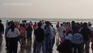 Read more about the article വയനാട് കല്‍പ്പറ്റയിൽ നിന്നും കോഴിക്കോട്ടേക്ക് ടൂര്‍ വന്ന സംഘം കടലിൽ തിരയിൽപെട്ടു; നാല് മരണം, ഒരാളെ രക്ഷപെടുത്തി..