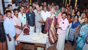 Read more about the article തിരുവനന്തപുരം പത്മനാഭസ്വാമി ക്ഷേത്രത്തിലെ പഞ്ചഗവ്യത്ത് നമ്പിയായി സ്ഥാനമേൽക്കുന്ന പുല്ലൂരിലെ വിഷ്ണു സുബ്രഹ്മണ്യ പണ്ടാരത്തായർക്ക് സ്നേഹാദരവ്