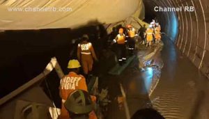 Read more about the article രക്ഷാപ്രവർത്തനം തുടരുന്നു; പ്രാർത്ഥനയോടെ തെലങ്കാന, ടണലിടിഞ്ഞ് അകപെട്ട ജീവനക്കാരെ രക്ഷിക്കാൻ കൂടുതൽ വിദഗ്ധർ; സംഭവം ഇങ്ങനെ..